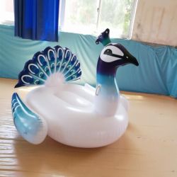Beautiful design Giant inflatable 190cm Color Peacock Float for Swim